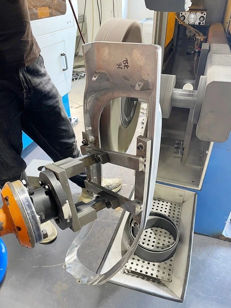 Automotive Aluminum Frame Grinding station solution from kingstone