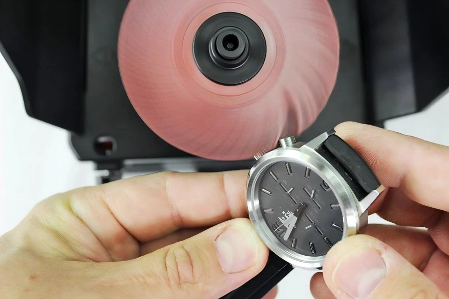 4. Watch Frame Polishing