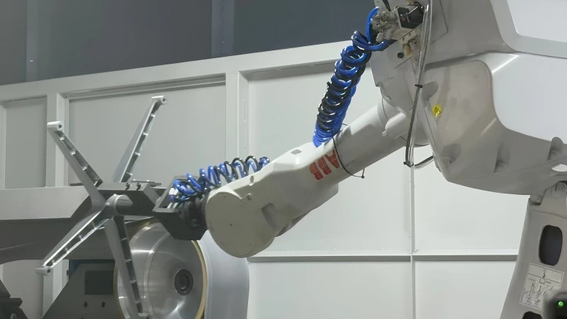 How Robotic Polishing Improves Surface Preparation for Coating and Plating