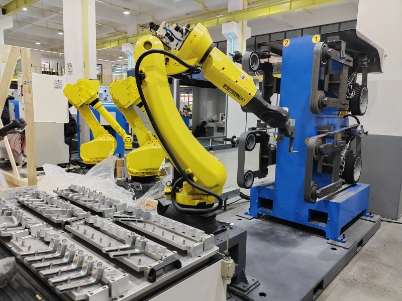 Robotic polishing workstation for metal surface preparation
